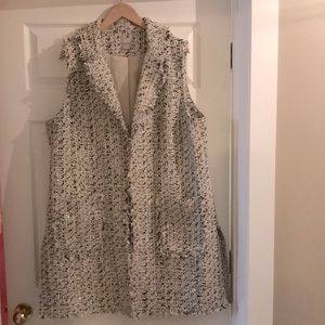 Fun elegant vest!   Great for holidays and prefect even with jeans!